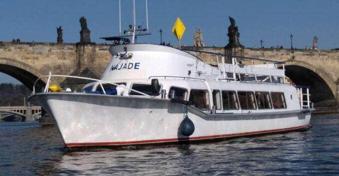 Prague: Vltava River Private Boat Party With Drinks - Logistics