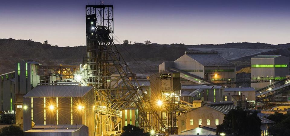 Pretoria: Cullinan Surface Diamond Mine Walking Tour - Reservation Pricing and Gift Options