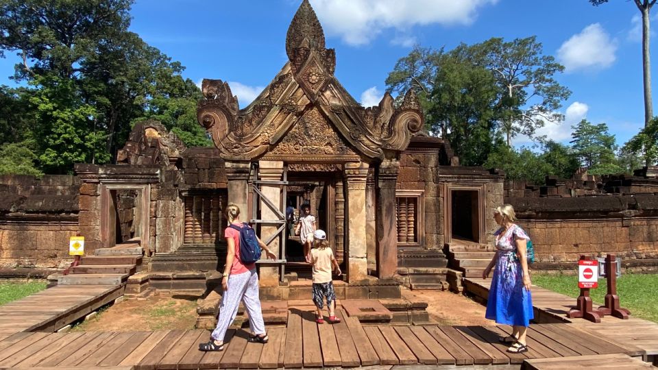 Private Angkor Wat and Banteay Srei Temple Tour - Bayon Temple and Its History