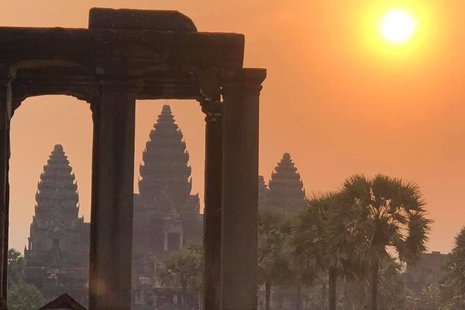 Private Angkor Wat Sunrise Tour - Meeting and Pickup