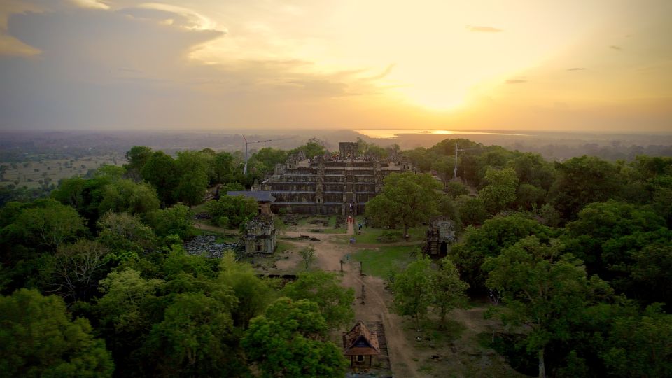 Private Angkor Wat Sunset Guide Tour - Tour Itinerary Overview