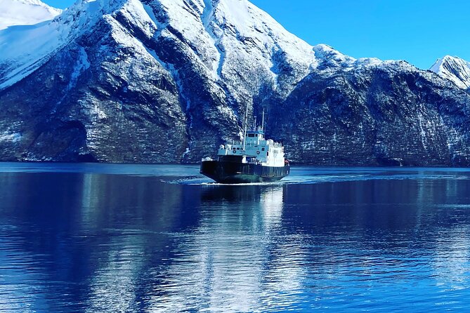 Private Boat Tour Fishing and Sightseeing Hjørundfjord - Expert Guides