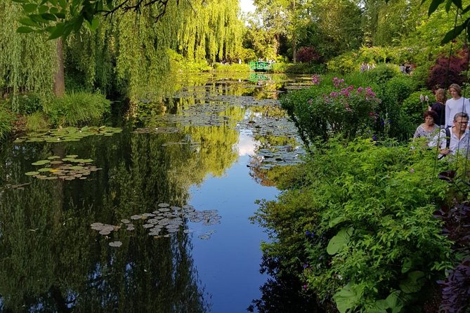 Private Car Trip to Giverny Garden From Paris - Flexible Cancellation Policy