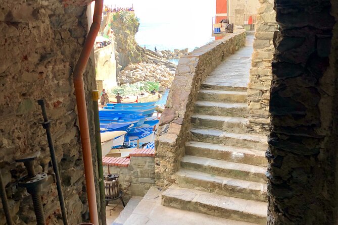 Private Cinque Terre Trekking Tours - Guide Palls Offerings