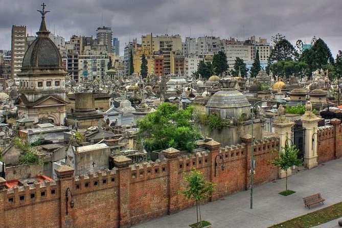 Private City Tour of the City of Buenos Aires With Local Guide - Meet the Local Tour Guides