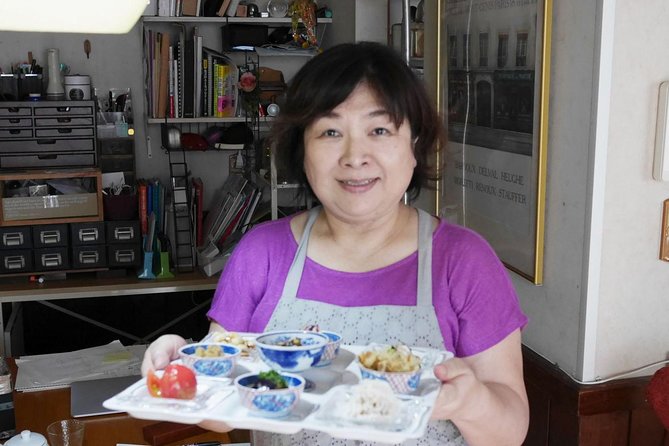 Private Cooking Class With a Local Akemi in Her Home - Indulge in Traditional Japanese Dishes