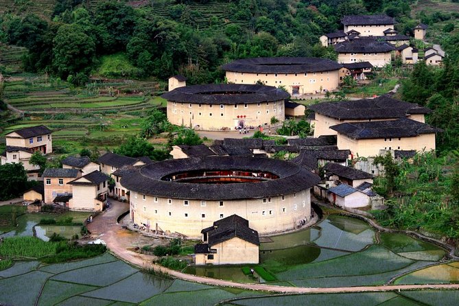 Private Day Tour to Tianluokeng Tulou From Xiamen Including Lunch - Culinary Experience