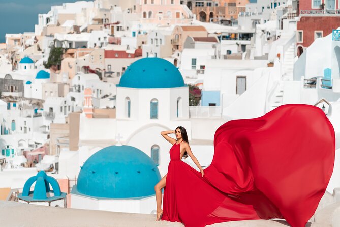Private Flying Dress Photoshoot in Santorini - Photography Session Details