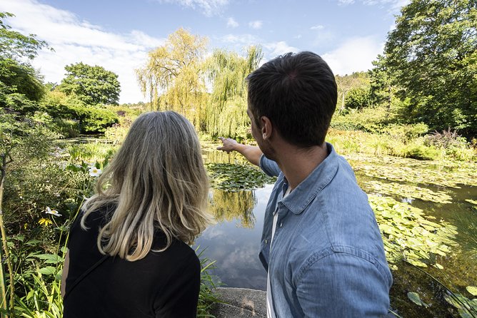 Private Giverny & Versailles All Day Tour From Paris Including Lunch - Inclusions and Exclusions