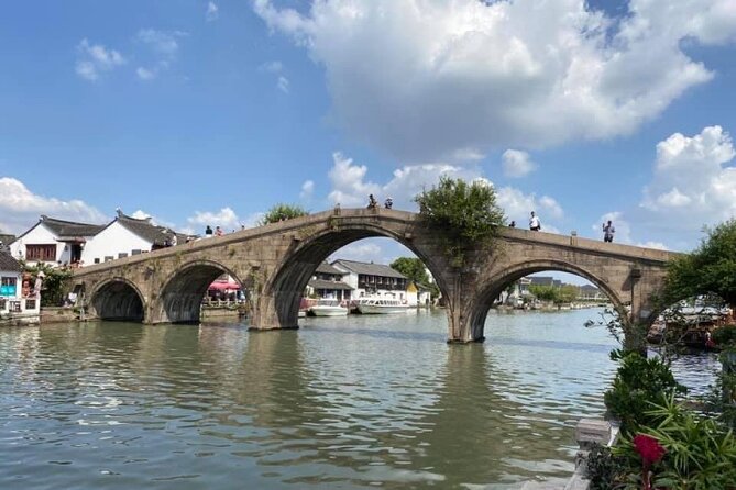 Private Half Day Tour: Zhujiajiao Ancient Water Town With Local Delicacies - Inclusions and Amenities