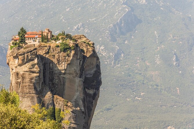 Private Minivan Transfer to Meteora and Back From Thessaloniki - Traveler Information