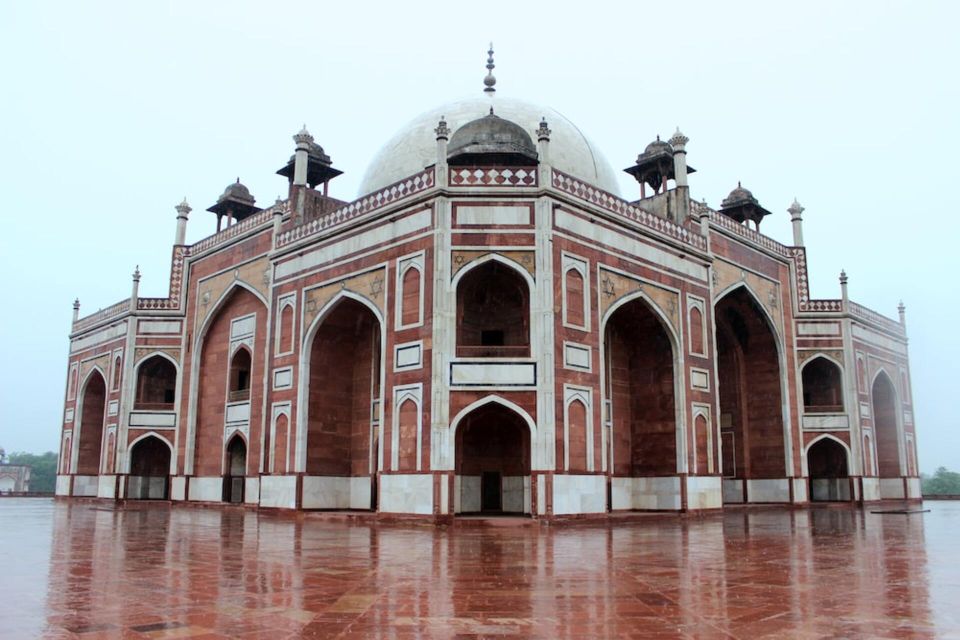 Private New Delhi Guided Tour by Car - Monuments Visited