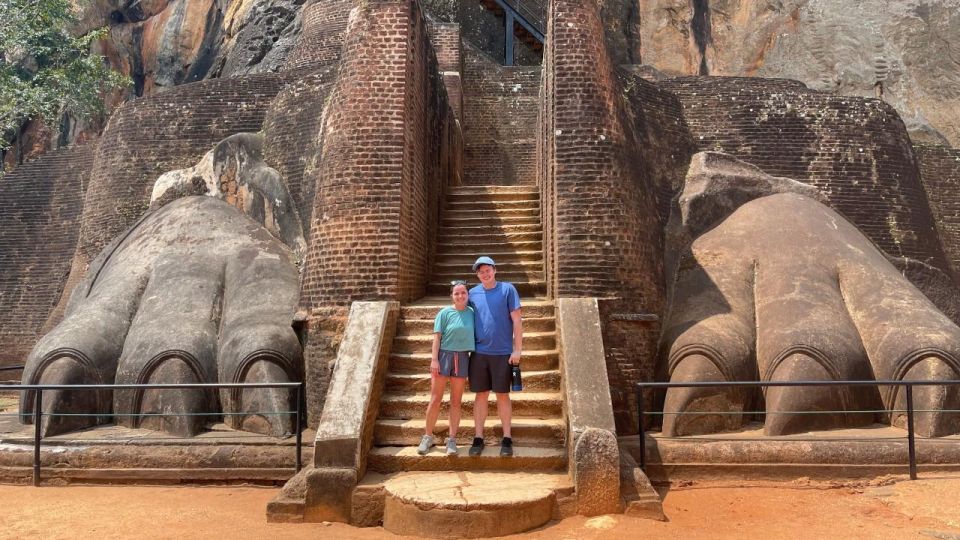 Private Sigiriya and Dambulla Day Tour From Colombo - Booking Information
