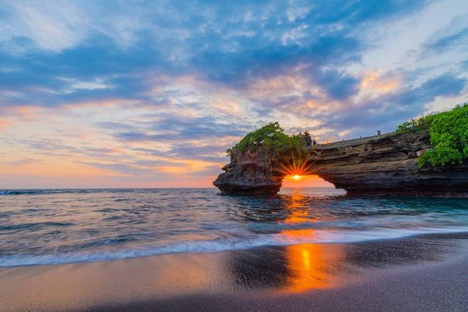 Private Tour: Full-Day Tanah Lot and Uluwatu Temples With Kecak Fire Dance Show - Lunch and Local Cuisine