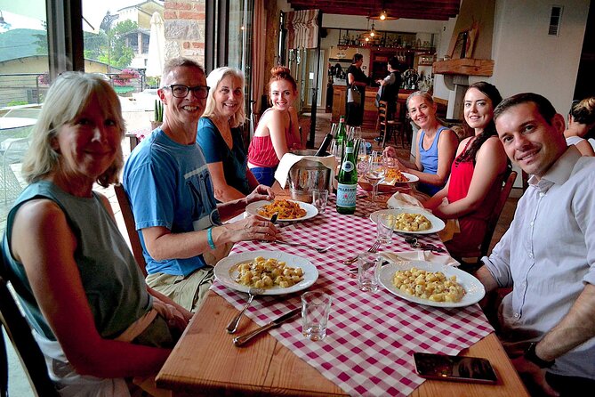 Private Tour: Prosecco Wine Tasting Day Trip With Lunch From Venice - Lunch at Trattoria