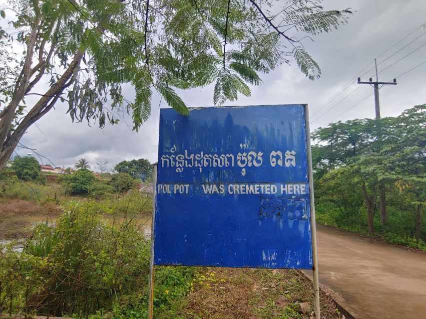 Private Tour to Anlong Veng (Khmer Rouge Stronghold) - Anlong Veng: Khmer Rouge History