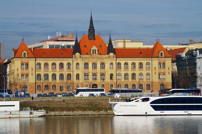 Private Transfer From Vienna To Bratislava, 2h Stop in SchlossHof - Meeting and Pickup Details