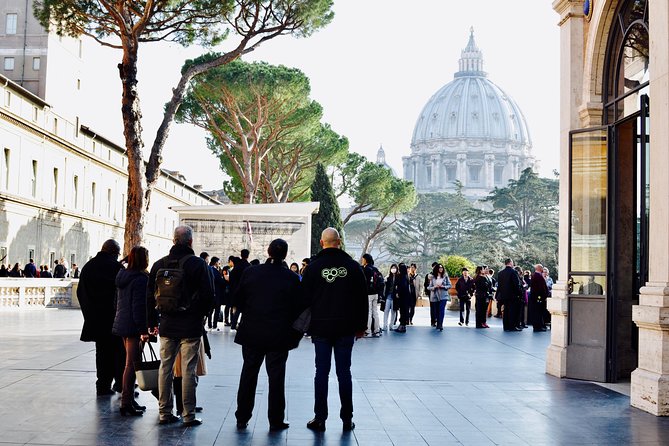 Private Vatican Experience With Sistine Chapel & Raphaels Rooms - Meeting Point, Dress Code & Pickup