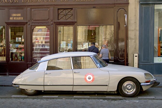 Private Vintage Car Tour of Paris in a Citroën DS - 2H - Photo Opportunities