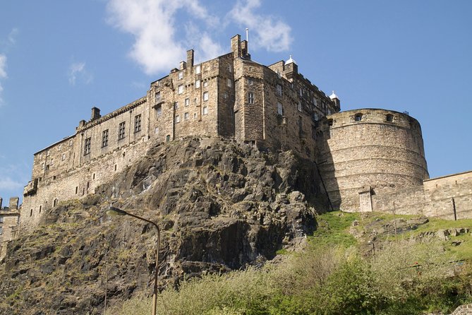 Private Walking Tour: Edinburgh Highlights, Including Entry to Edinburgh Castle - Meeting Point and Pickup Information