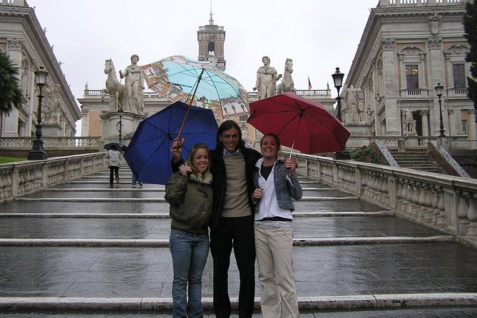 Private Walking Tour of the Squares and Fountains in Rome - Climbing the Spanish Steps