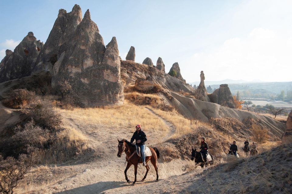 Professional Ride a Horse at Full Gallop in Cappadocia - Full Description