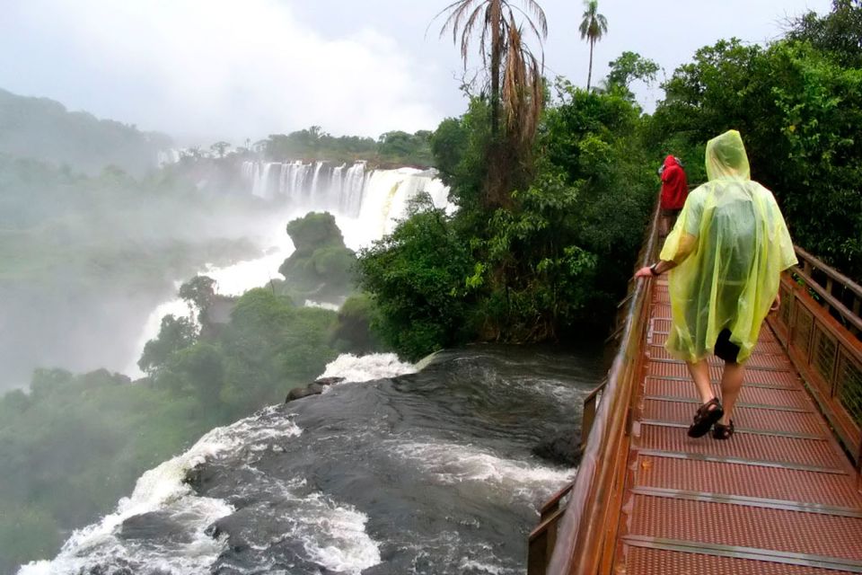 Puerto Iguazú: Iguazu Falls Trip With Jeep Tour & Boat Ride - Pickup Information and Transportation