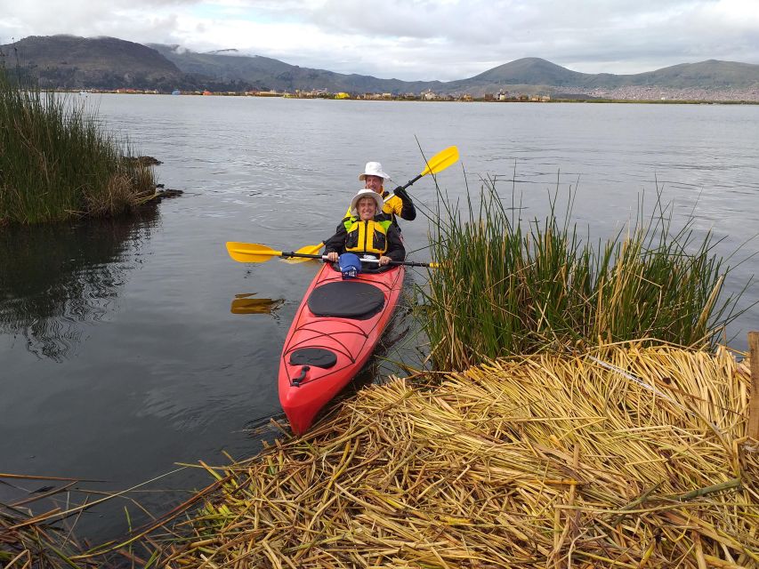 Puno: Uros Island - Kayak Entrance - Tour Highlights