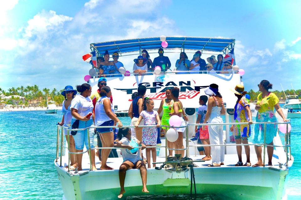 Punta Cana: Party Boat With Open Bar and Snorkeling - Cultural Entertainment on the Boat