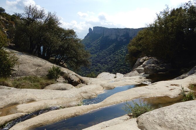 Pyrenees Medieval Village Hike From Barcelona - Additional Information