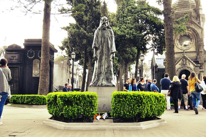 Recoleta Cemetery Tour in English - Included Services and Amenities