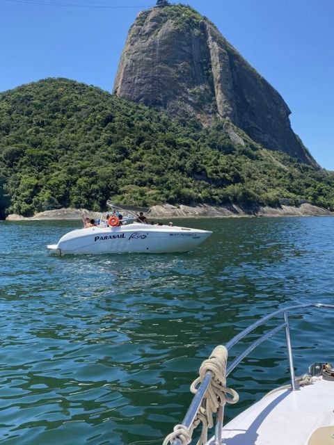 Rio De Janeiro: Private Speedboat Trip With Barbecue - Boat Features and Details