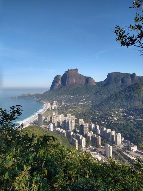 Rio De Janeiro: Two Brothers Hill Hiking Trail