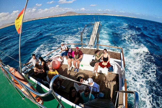 Round-Trip to Lobos Island From Corralejo Entry, Fuerteventura - Customer Reviews and Satisfaction