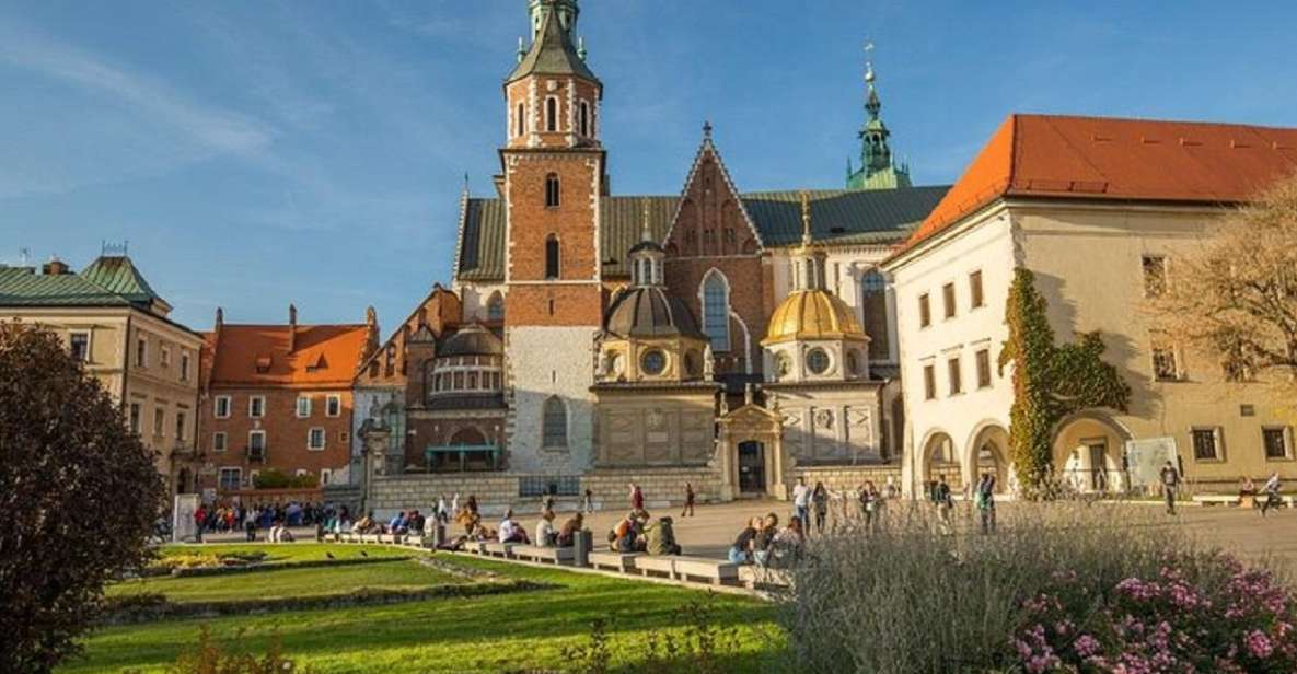 Royal Cathedral, St. Mary's Basilica and Rynek Underground - Unveiling Krakóws Hidden Treasures