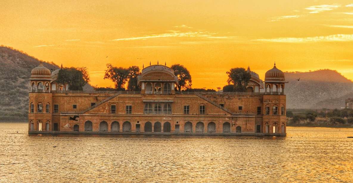Royal Trails of Jaipur With a Local Half Day Guided Tour - Tour Experience Insights