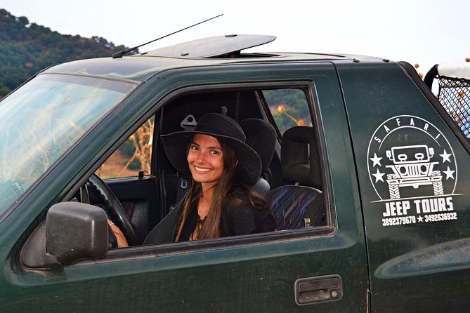 Safari Jeep Wild Adventure - Insider Tips for Safari Enthusiasts