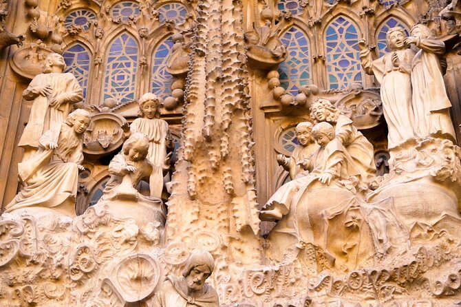 Sagrada Familia Guided Tour With Skip the Line Ticket - Additional Information