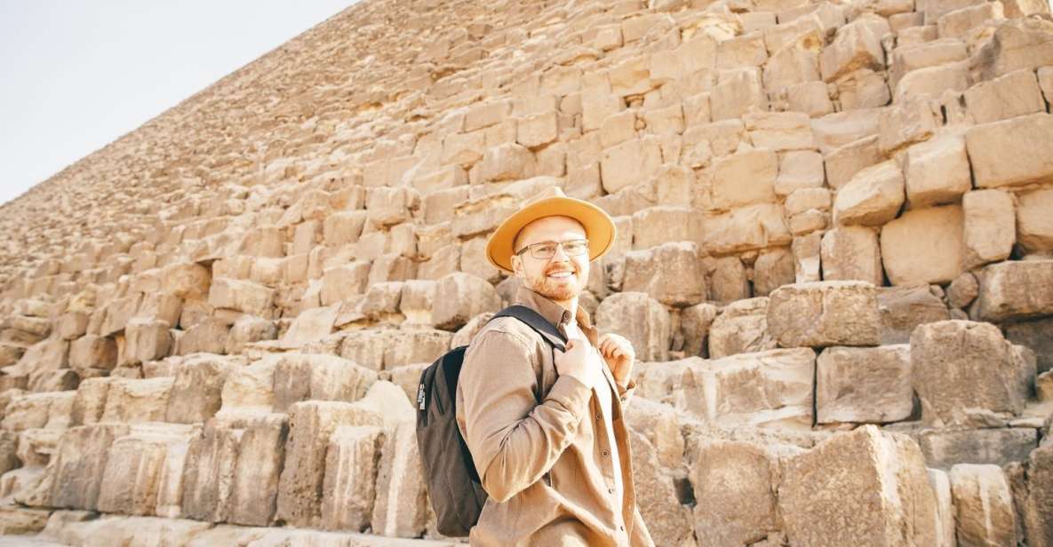 Sahl Hasheesh: Cairo Museum, Giza and Khufu Pyramid Entry - Giza Plateau Visit