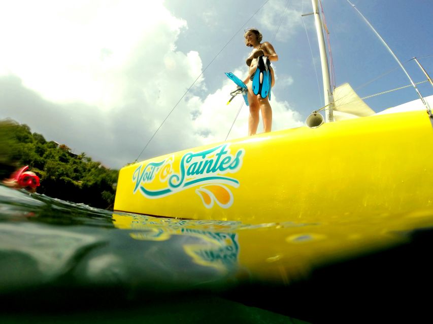 Sailing Catamaran in La Baie Des Saintes - Location Details