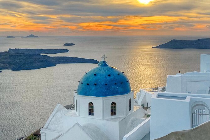 Santorini Excellence: Private Tour With Premium Cars and Locals - Local Guides Expertise