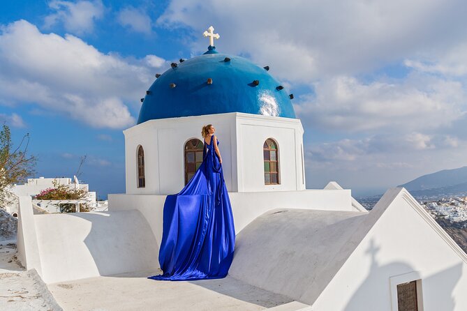 Santorini Flying Dress Photoshoot & Video by Professionals - Cancellation Policy and Weather Considerations