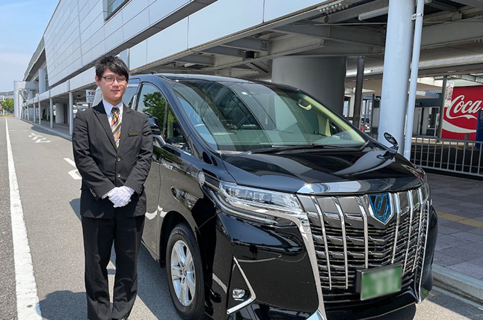 Sapporo City: Private Transfer To/From New Chitose Airport - Driver and Vehicle Information