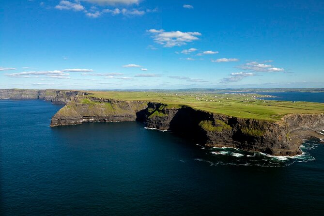 Scenic Flight Over Cliffs of Moher & Aran Islands.Guided. 35 Mins - What to Expect