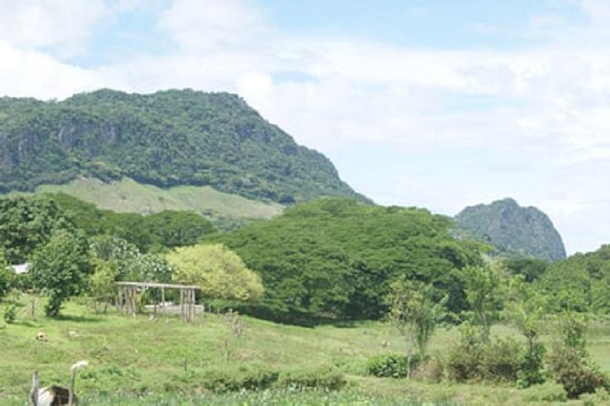 Scenic Sigatoka Valley Drive, Fijian Pottery Village, Local School & Sand Dunes - Common questions