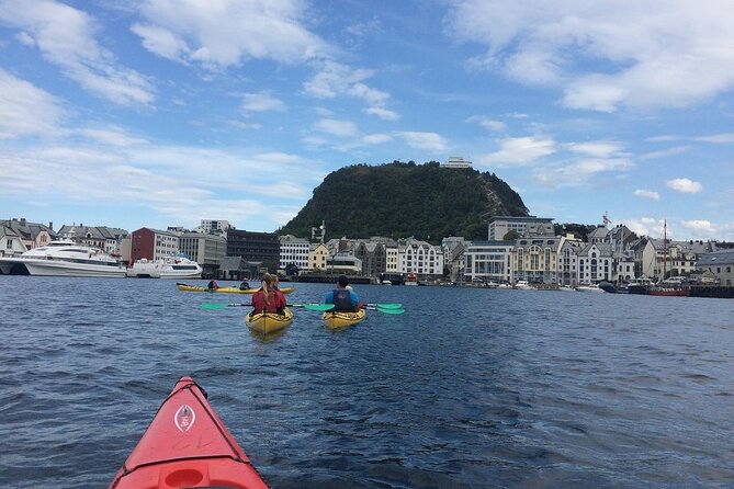 Sea Kayaking In Ålesund - Meeting Point and Activity Center Details