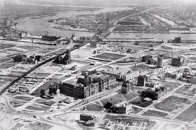 Second World War Walking Tour in Rotterdam - Guided Walking Experience