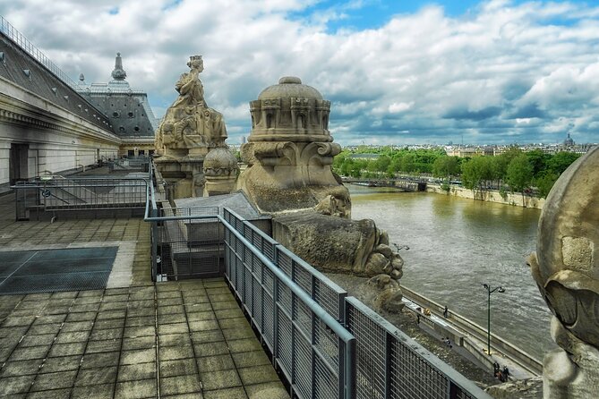 Seine River Walking Tour With Optional Musée Dorsay and Cruise - Traveler Resources Available