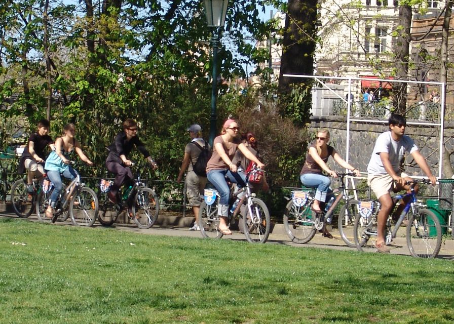 Self-Guided City Bike Tours - Tour Description