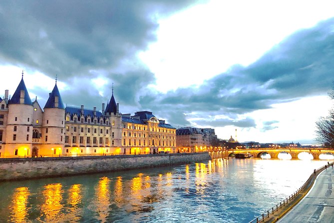 Semi-Private French Revolution and Conciergerie Tour - Reviews and Ratings